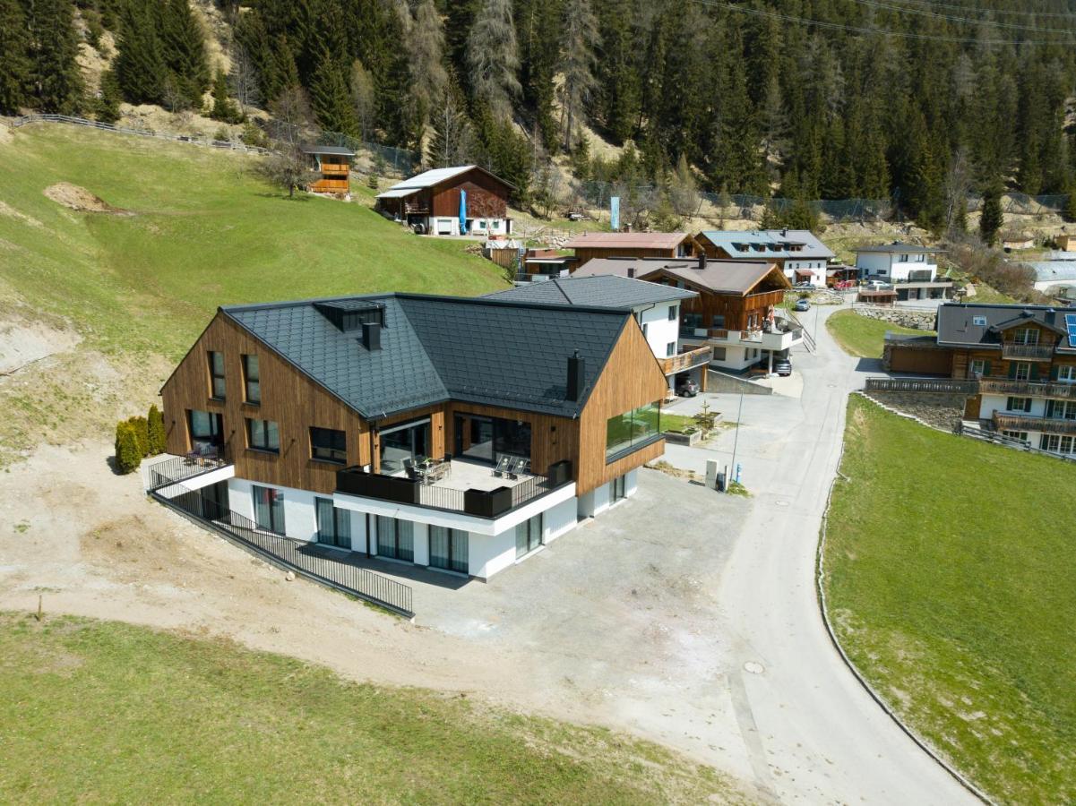 Der Wolf -Suiten St. Anton am Arlberg Eksteriør bilde